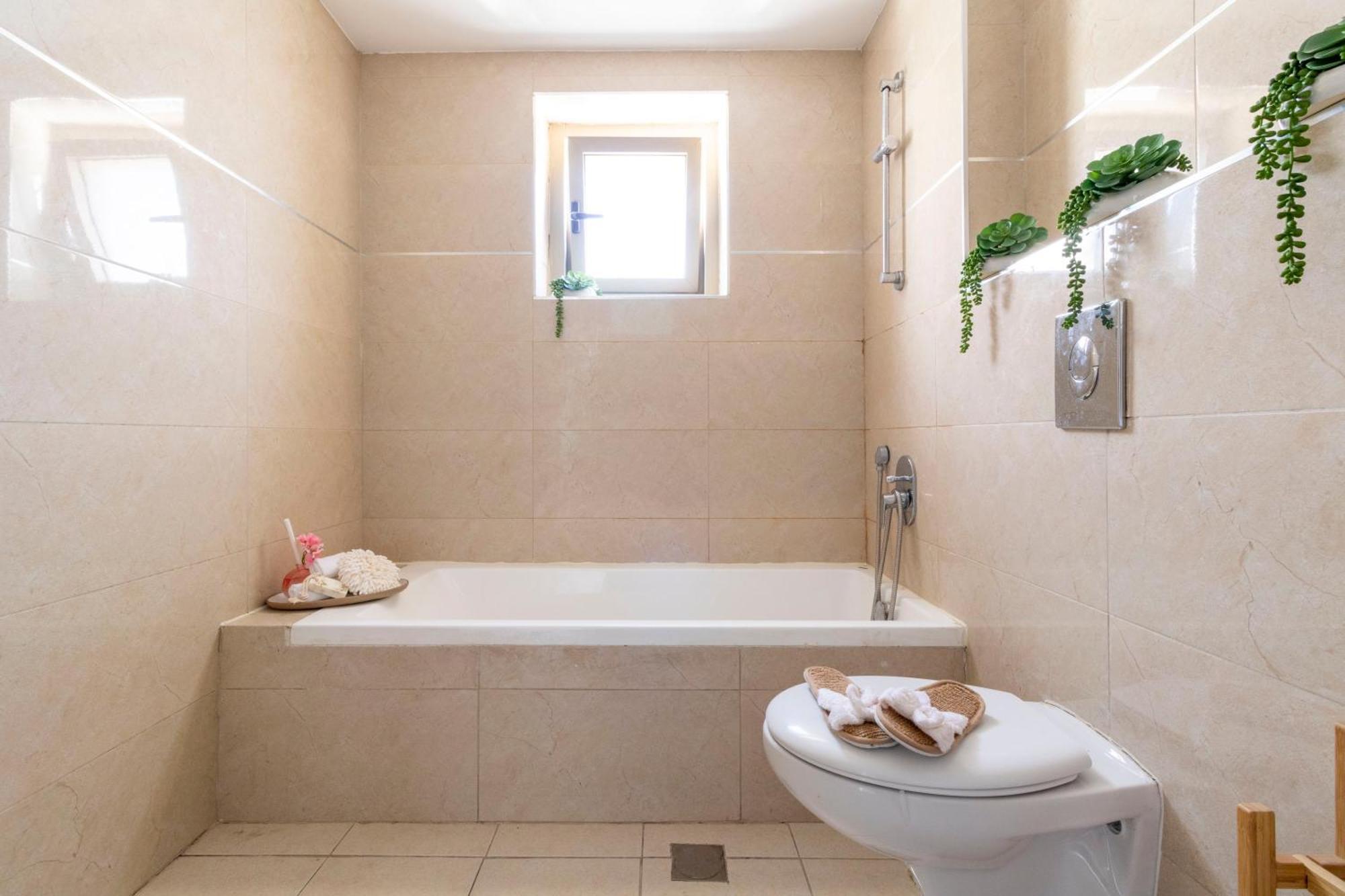 Stylish 1 Bedrooms Parking At City Gate Jerusalem Exteriör bild