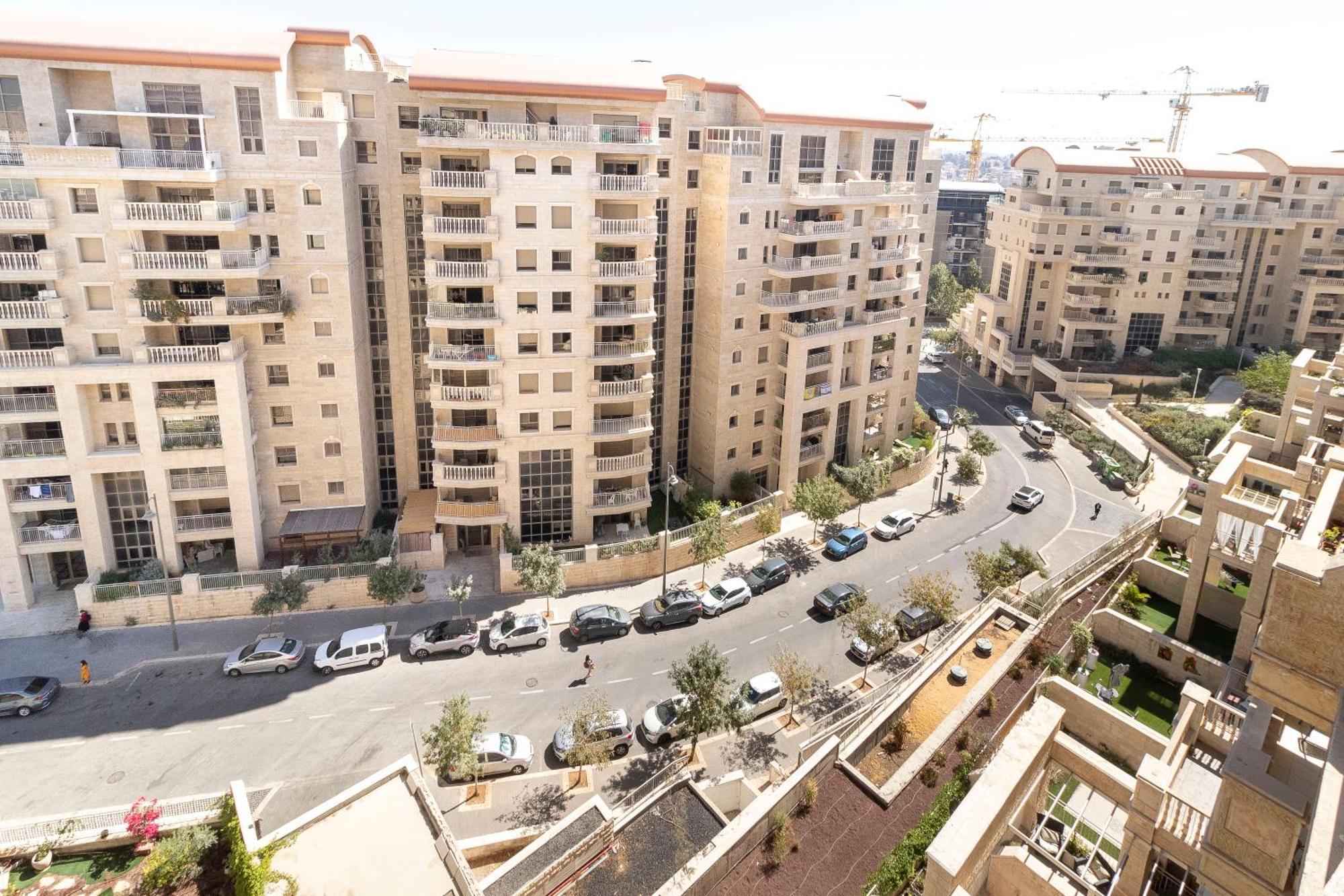 Stylish 1 Bedrooms Parking At City Gate Jerusalem Exteriör bild